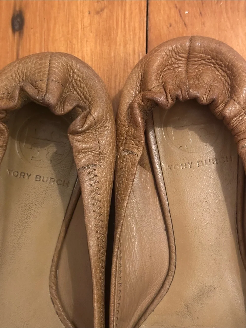Tory Burch Tan Leather Logo Round-Toe Ballet Flats